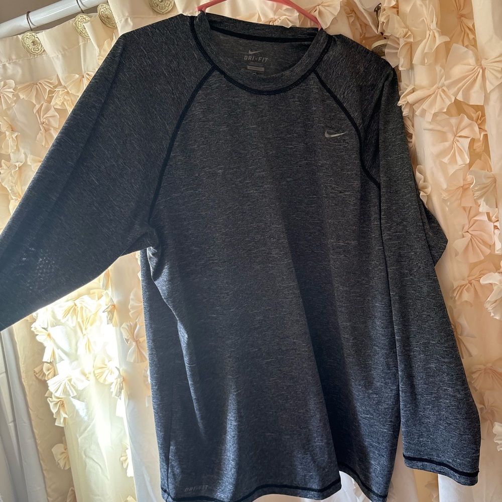 Nike Dri-FIT Long Sleeve Crew in Dark Heather Charcoal